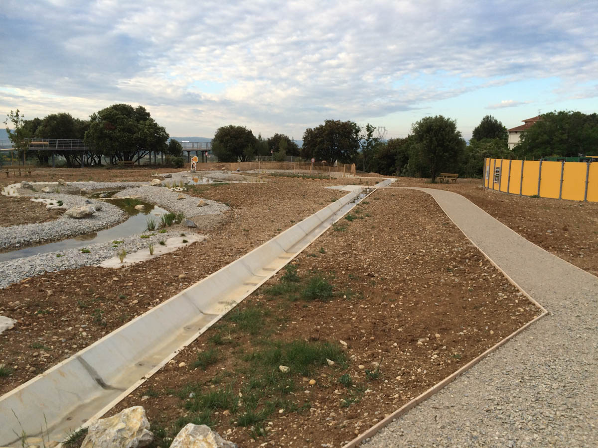 Chantier terminé caniveau fossé