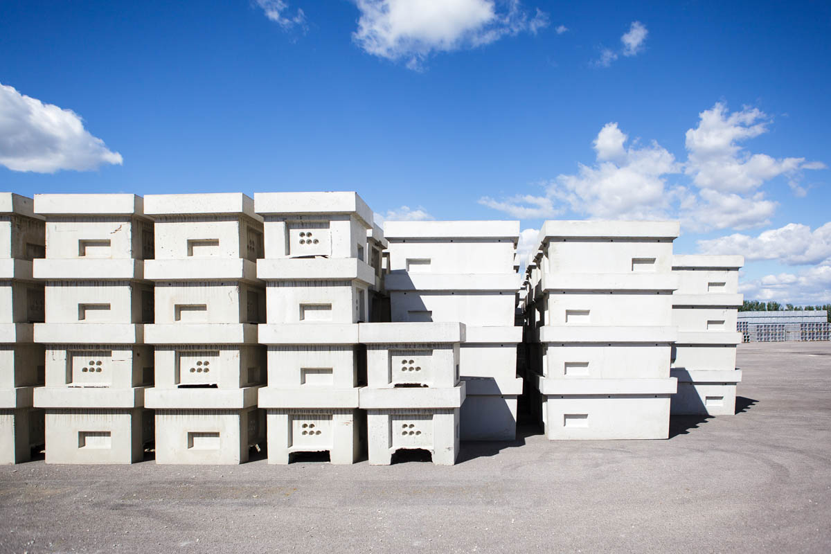 Stock Chambres béton Usine Tarascon